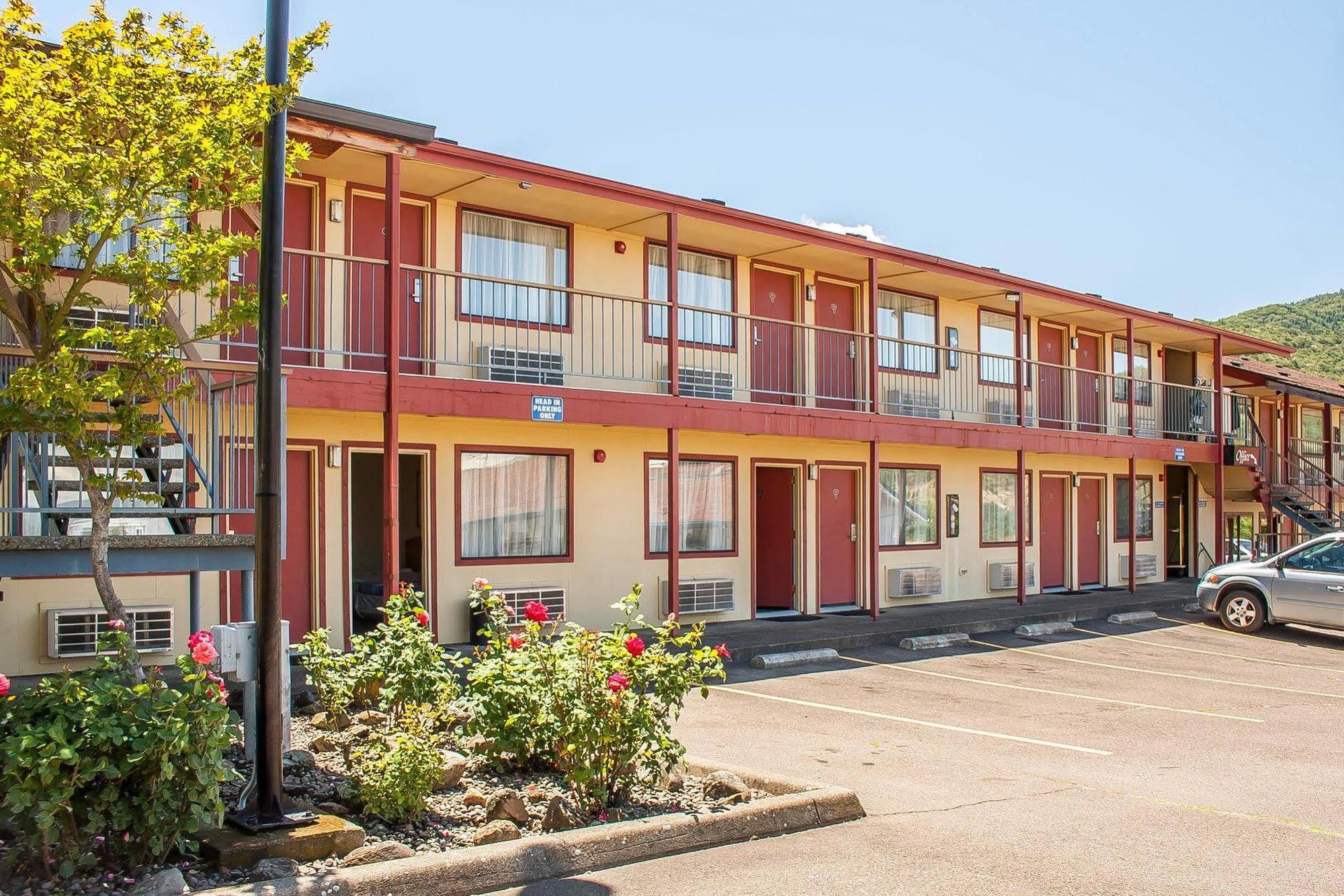 Econo Lodge Ashland Eksteriør billede